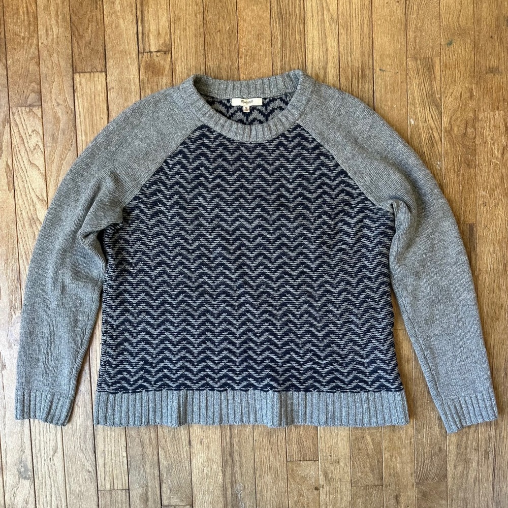 Madewell Merino Wool Chevron Knit Raglan‎ Sweater Medium Gray Navy Nordic Preppy